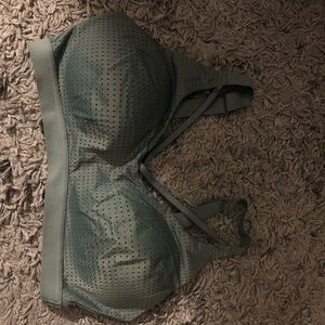 VS Sports Bra
